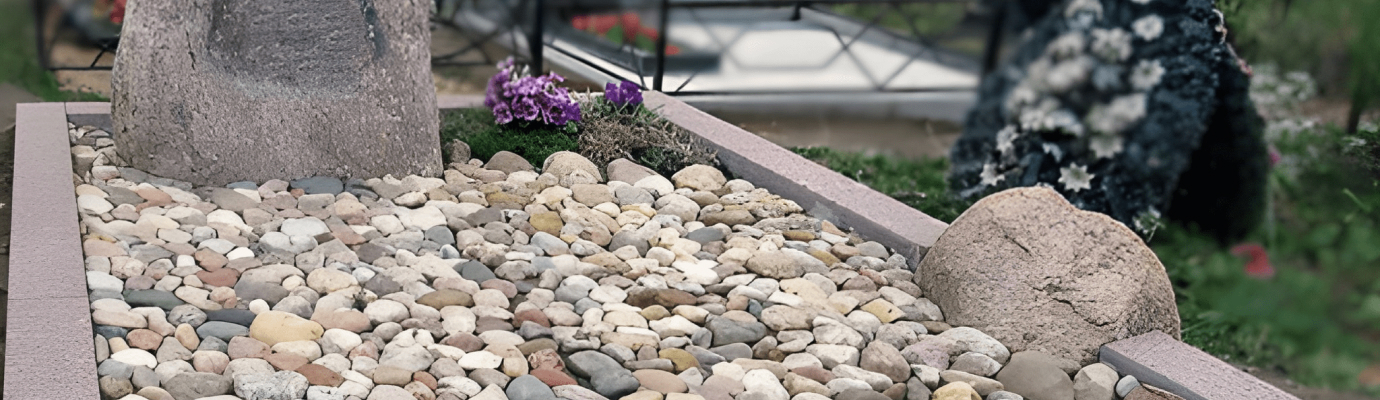Сколько камней положить на могилу: традиции и советы